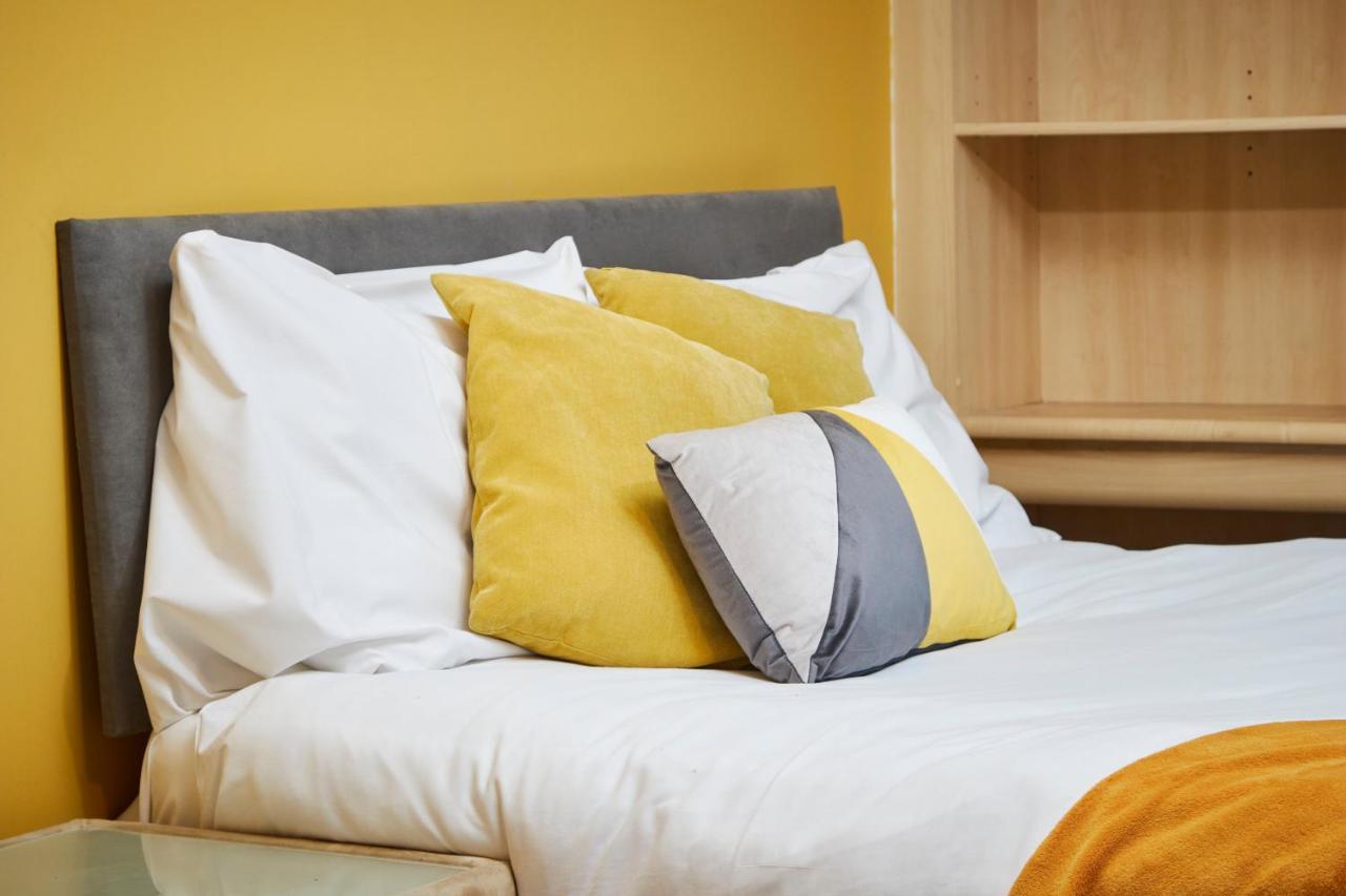 Stylish Manchester Gem - Sleeps 10! 外观 照片